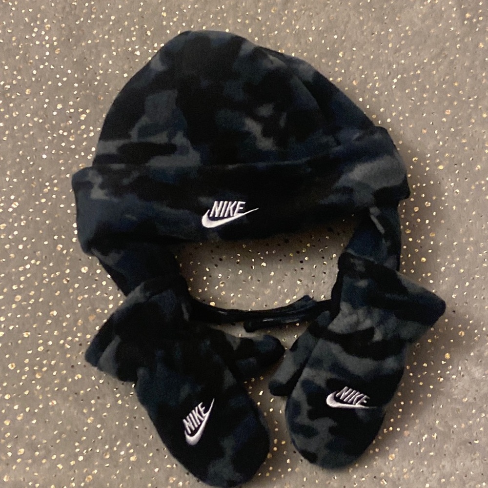 nwot nike toddler hat & gloves